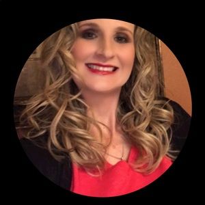 Meet your Posher, Connie